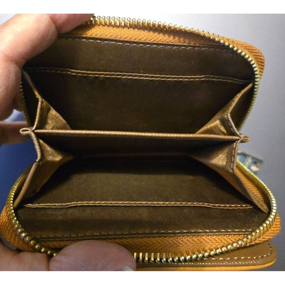 DKNY Logo Canvas & Leather Womens Bi-Fold Wallet With Zip Coin Pocket Brown/Gold - Picture 4 of 7